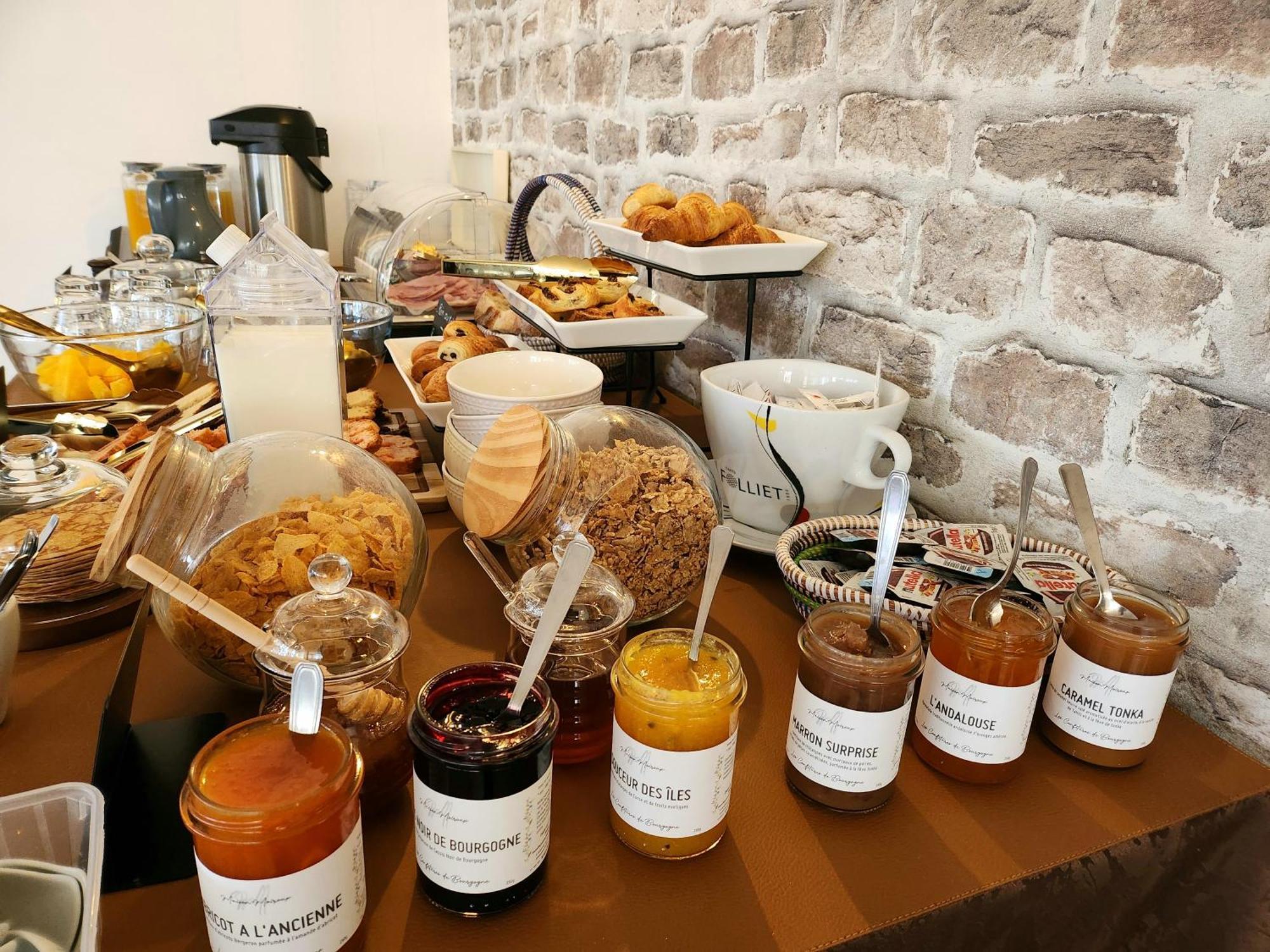 Auberge La Musardiere Chagny  Zewnętrze zdjęcie