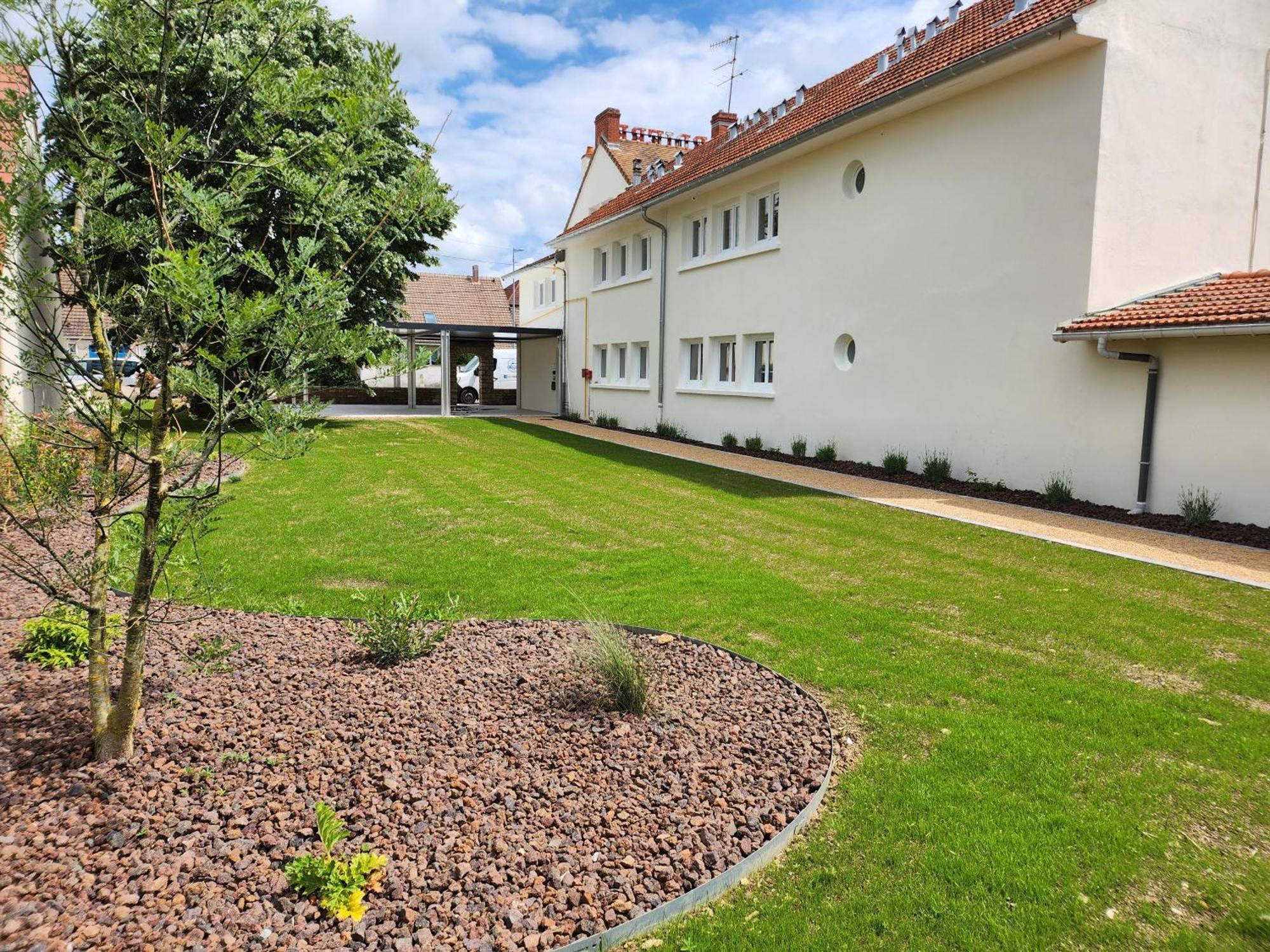 Auberge La Musardiere Chagny  Zewnętrze zdjęcie